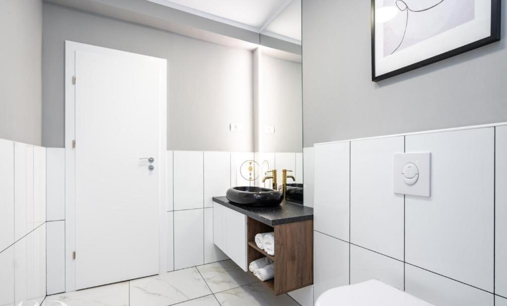 Majestic Apartament With View In Magheru Bucharest Luaran gambar