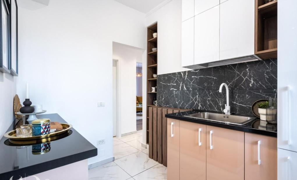Majestic Apartament With View In Magheru Bucharest Luaran gambar
